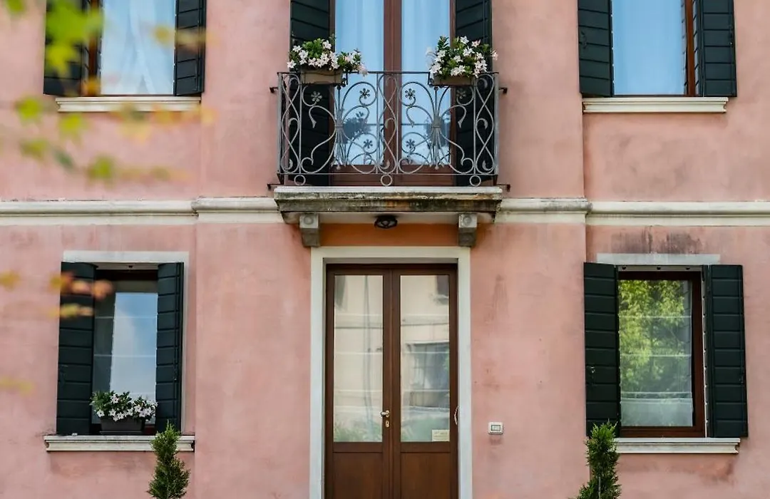 Villa Trevisi - Rooms -Free Parking-1